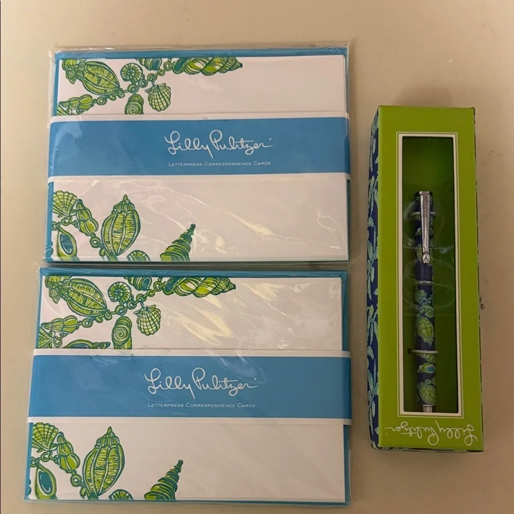 Lilly Pulitzer 12 correspondence cards & 14 envelopes +pen in Fallin in love